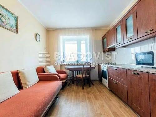 квартира за адресою Срібнокільська вул., 24