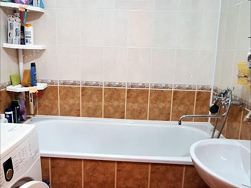 квартира за адресою Івана Миколайчука вул., 12