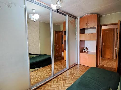 квартира за адресою Калинова вул., 45