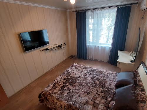 квартира за адресою Космонавтів вул., 146б