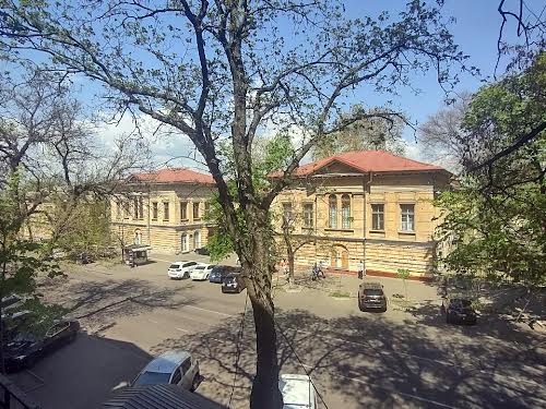 кімната за адресою Пастера вул., 18