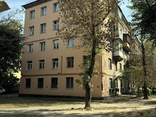 коммерческая по адресу Вацлава Гавела бульв. (Івана Лепсе), 55