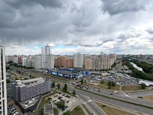 квартира за адресою Дніпровська набережна вул., 20-А