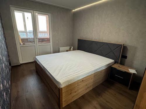 квартира за адресою Лісова вул., 3