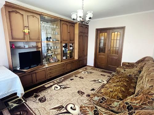 квартира за адресою Бережанська вул., 18