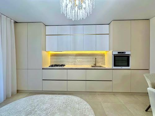 квартира за адресою пелеша, 5