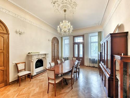 квартира по адресу Институтская ул., 13/4