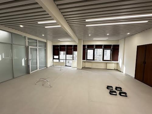 комерційна за адресою Олеся Гончара вул., 35
