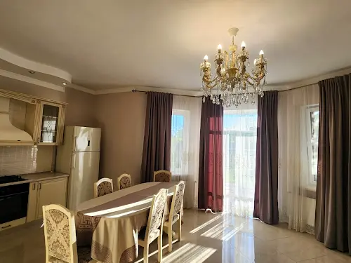 будинок за адресою Чорноморський пров.