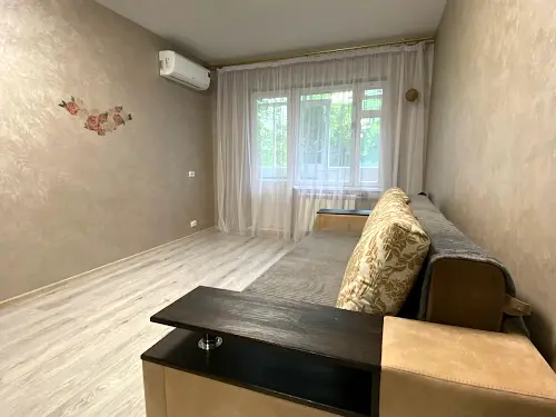 квартира за адресою Каштанова вул., 2а