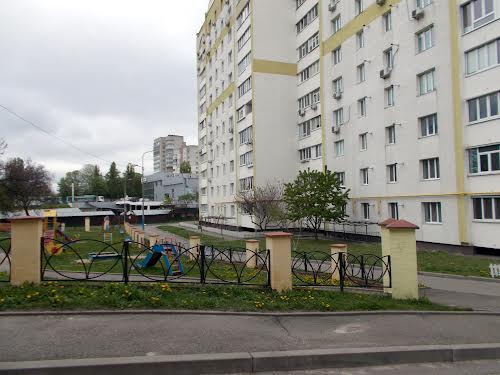 квартира за адресою Льотна вул. (Червоногвардійська), 3в