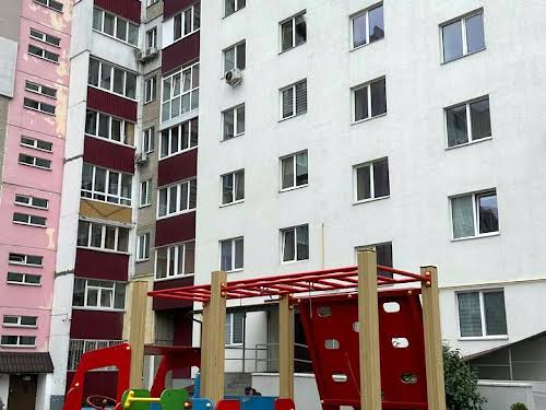квартира за адресою Курсанта Єськова вул., 14-Б