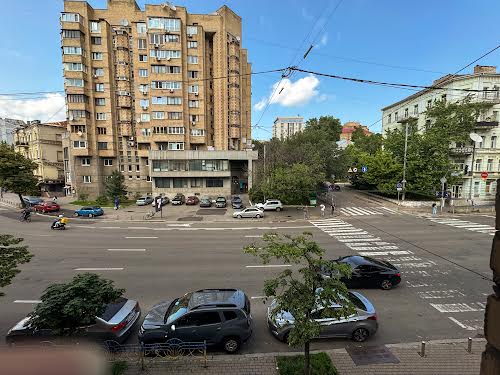 коммерческая по адресу Саксаганского ул., 63/28