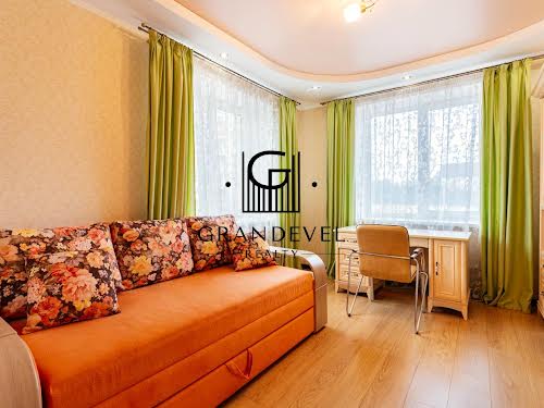 квартира за адресою Лобановського, 28