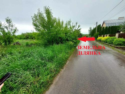 участок по адресу Андрея Мельника ул.