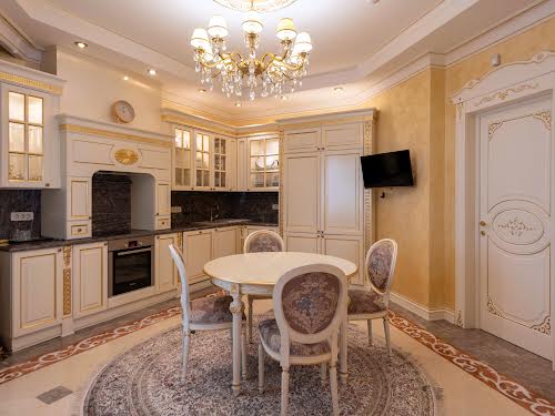квартира по адресу Старонаводницкая ул., 13