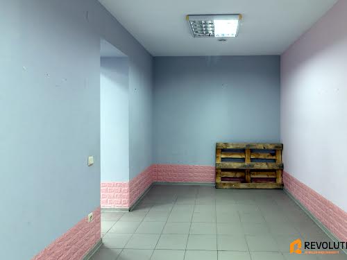 коммерческая по адресу Боголюбова, 8