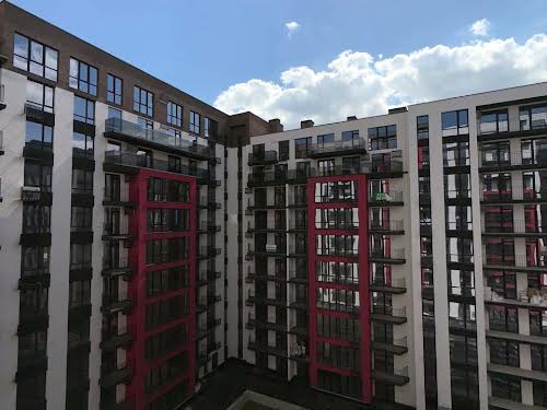 квартира за адресою Левицького Романа, 10