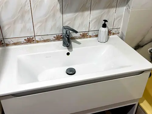 квартира за адресою Анни Ахматової вул., 19