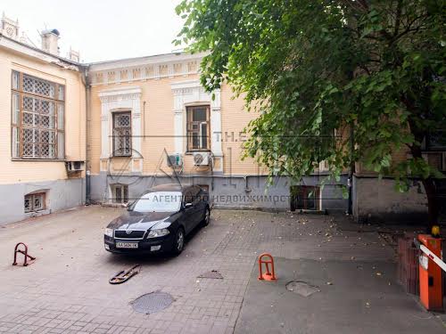 квартира по адресу Банковая ул., 1/10