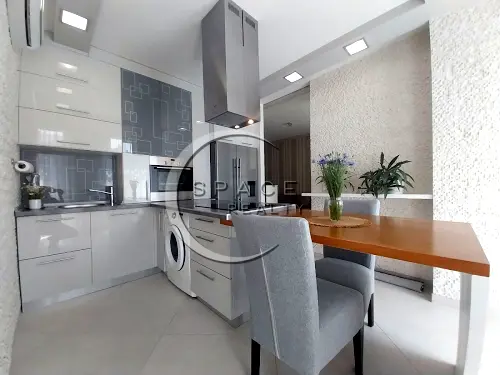 квартира за адресою Регенераторна вул., 4