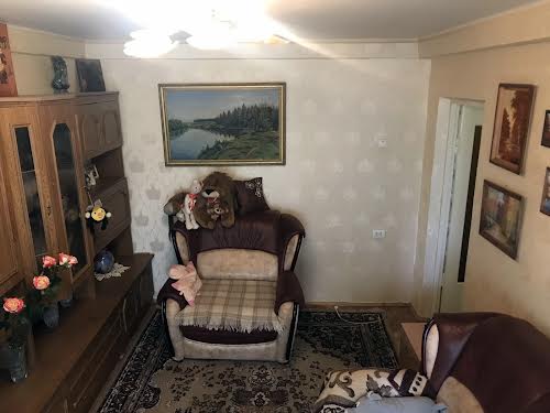 квартира за адресою Раїси Окіпної вул., 5