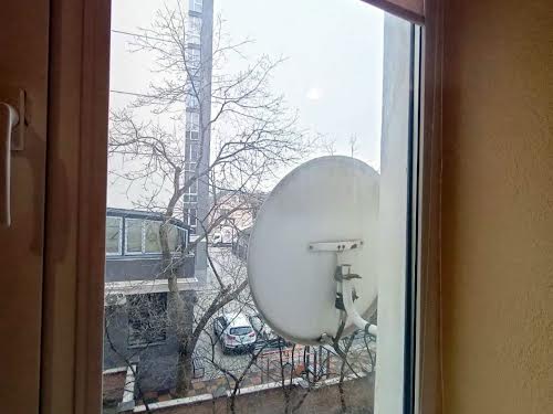 квартира за адресою Білозіра, 8
