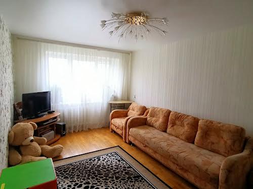 квартира за адресою Любарського вул., 84-А