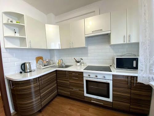 квартира за адресою Софії Русової вул., 5Б