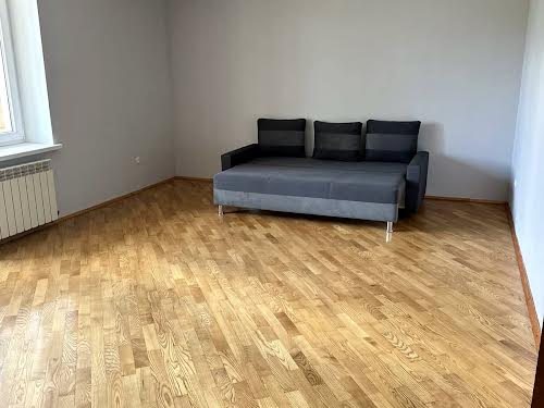 квартира за адресою Тролейбусна вул., 26