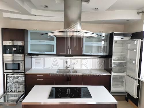 квартира за адресою Старонаводницька вул., 13