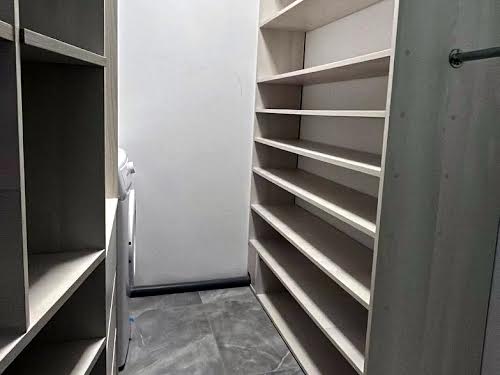 квартира по адресу Набережно-Рыбальская ул., 27