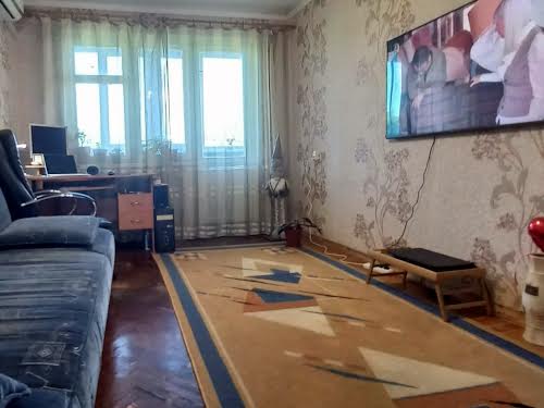 квартира за адресою Познанська вул., 11Б
