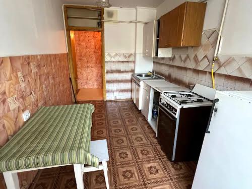 квартира за адресою Гната Хоткевича вул., 42