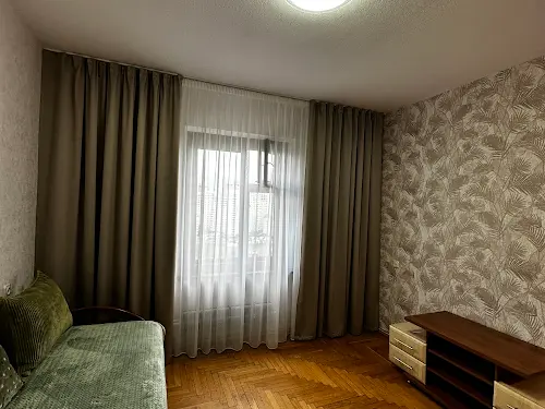 квартира за адресою Срібнокільська вул., 16