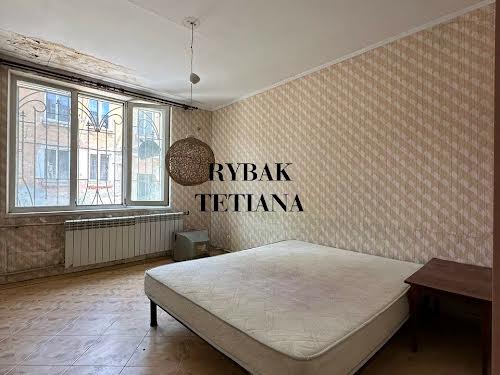 квартира за адресою Приморська вул., 32