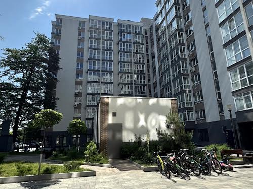 квартира за адресою Профсоюзна вул., 9-А