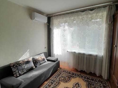 квартира за адресою Затонского, 24