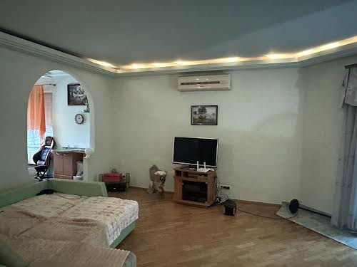 квартира по адресу Карпатская ул., 15а