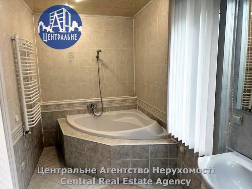 будинок за адресою Південно-Кільцева вул.