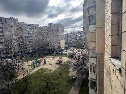 квартира за адресою Тростянецька вул., 5а