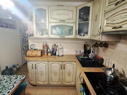 квартира за адресою вул. Прикордонна, 80