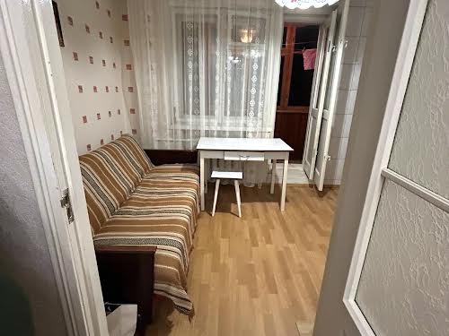квартира за адресою Митрополита Петра Могили вул., 10