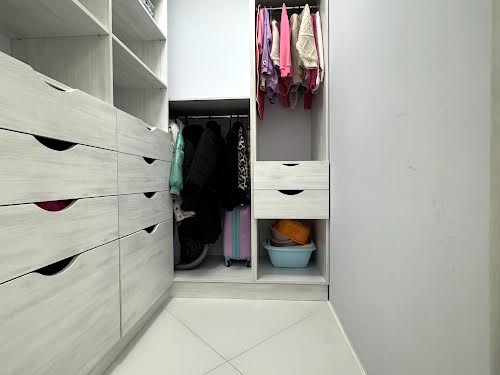 квартира за адресою Івана Похитонова вул., 5