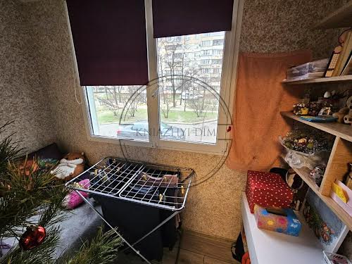 квартира за адресою Райдужна вул., 4