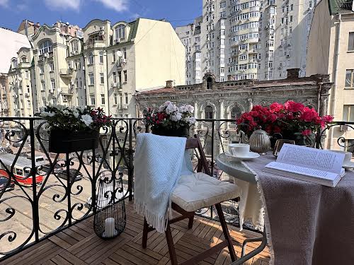 квартира за адресою Дмитрівська вул., 33