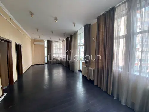 комерційна за адресою Артилерійський пров., 7б