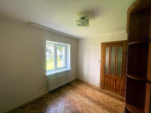 квартира за адресою Листопадна вул., 5