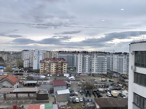 квартира за адресою Олександра Довженка вул., 63