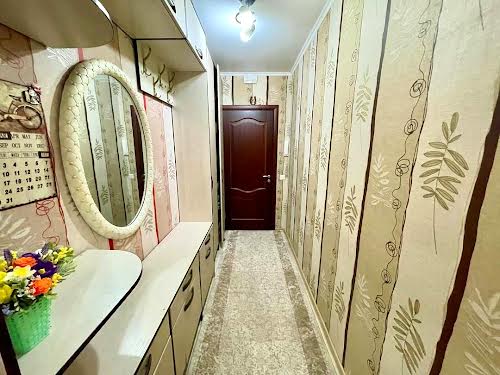 квартира за адресою Кривий Ріг, 5-й Зарічний мікрорайон , 93